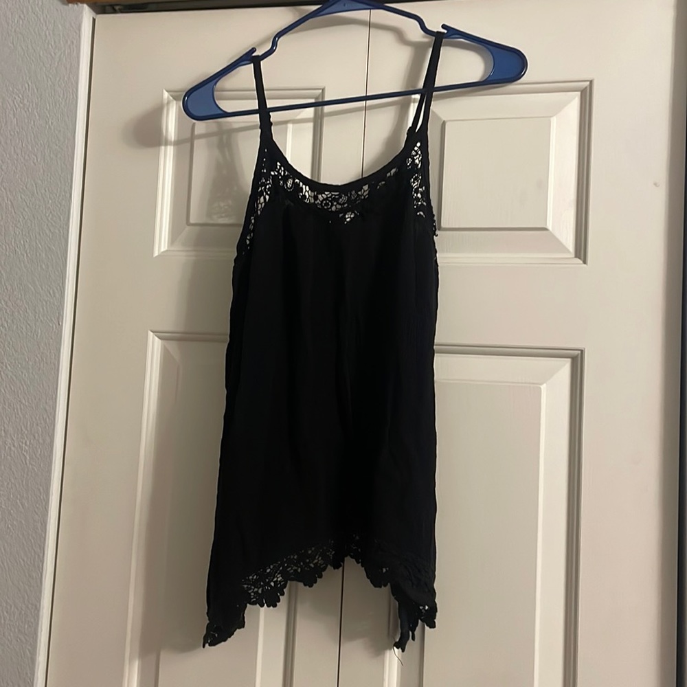 Women’s Mossimo Black Crochet Boho Sleeveless Top. Size M